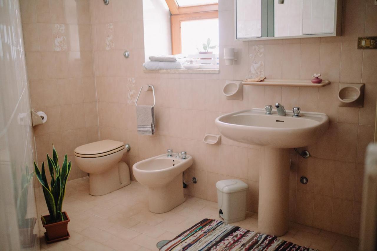 Genius Loci Apartment Sannicandro di Bari Bagian luar foto