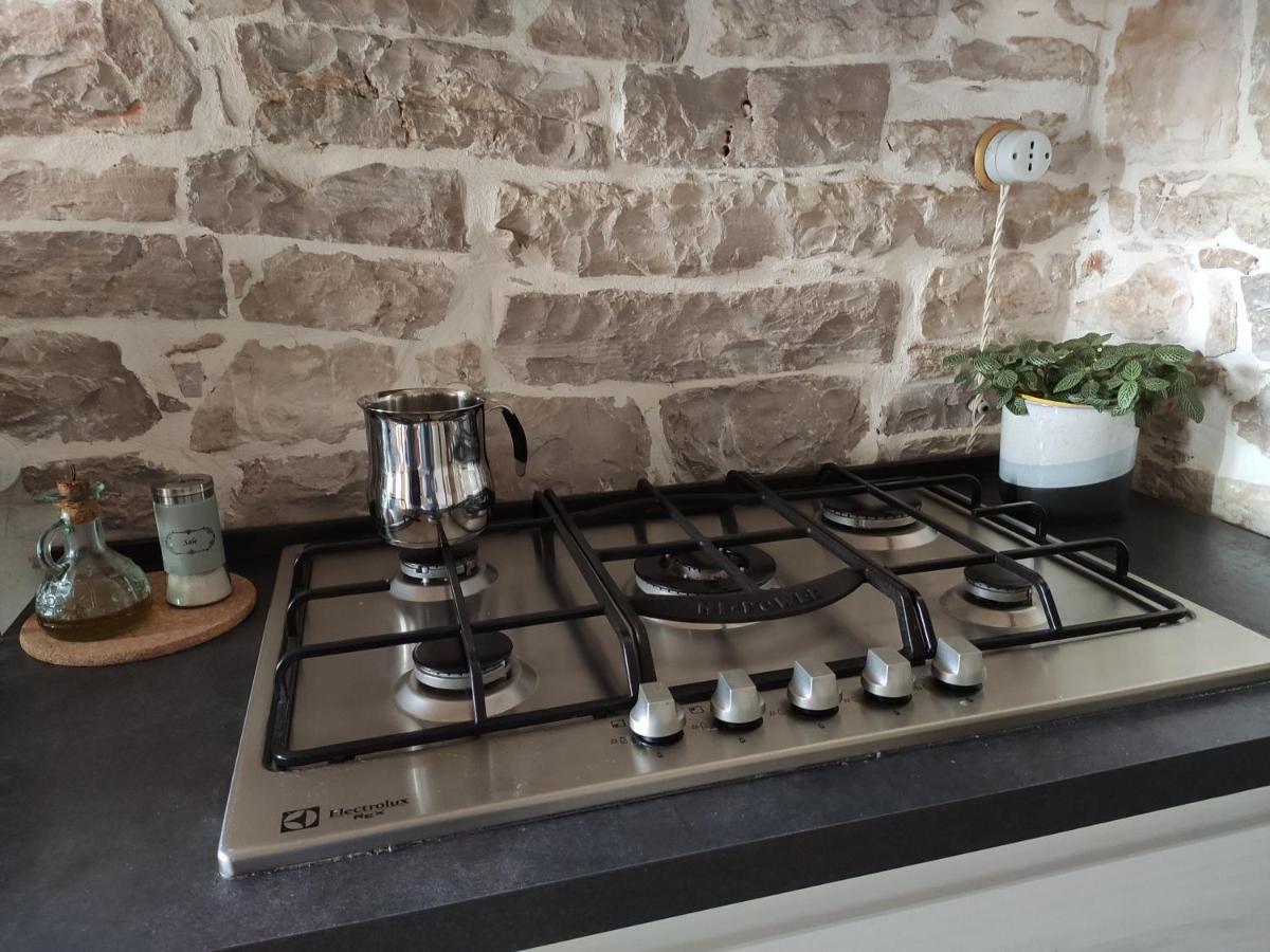 Genius Loci Apartment Sannicandro di Bari Bagian luar foto